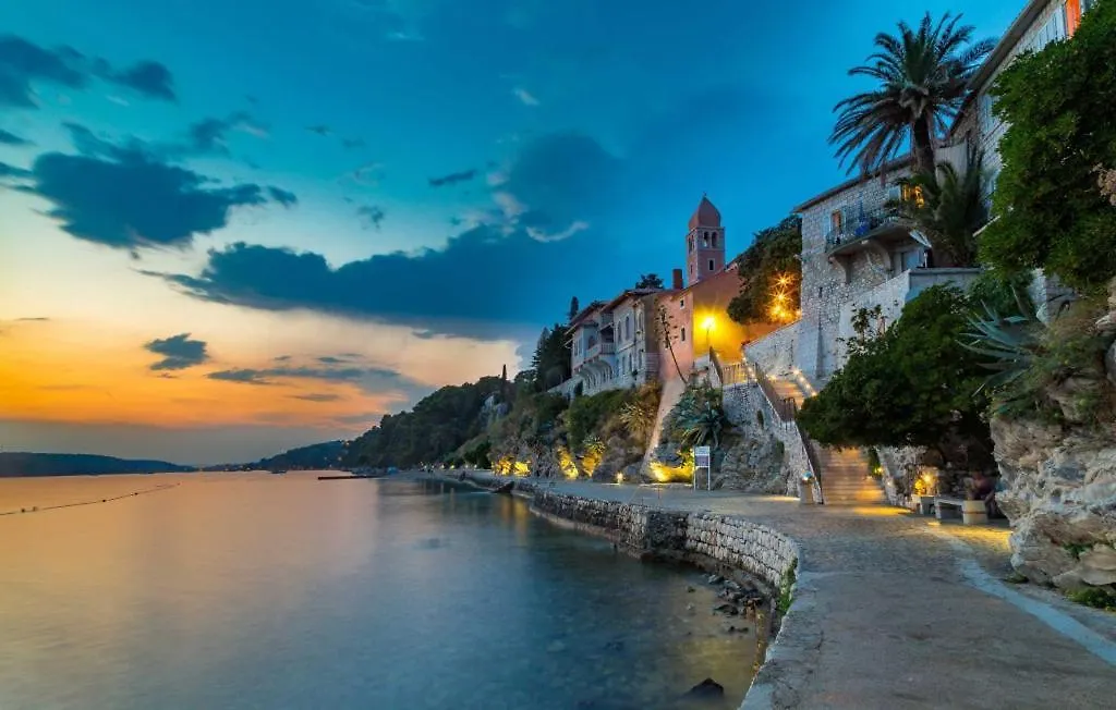 Luxury Villa Mar With Infinity Pool In Rab Palit 0*,  Croatia