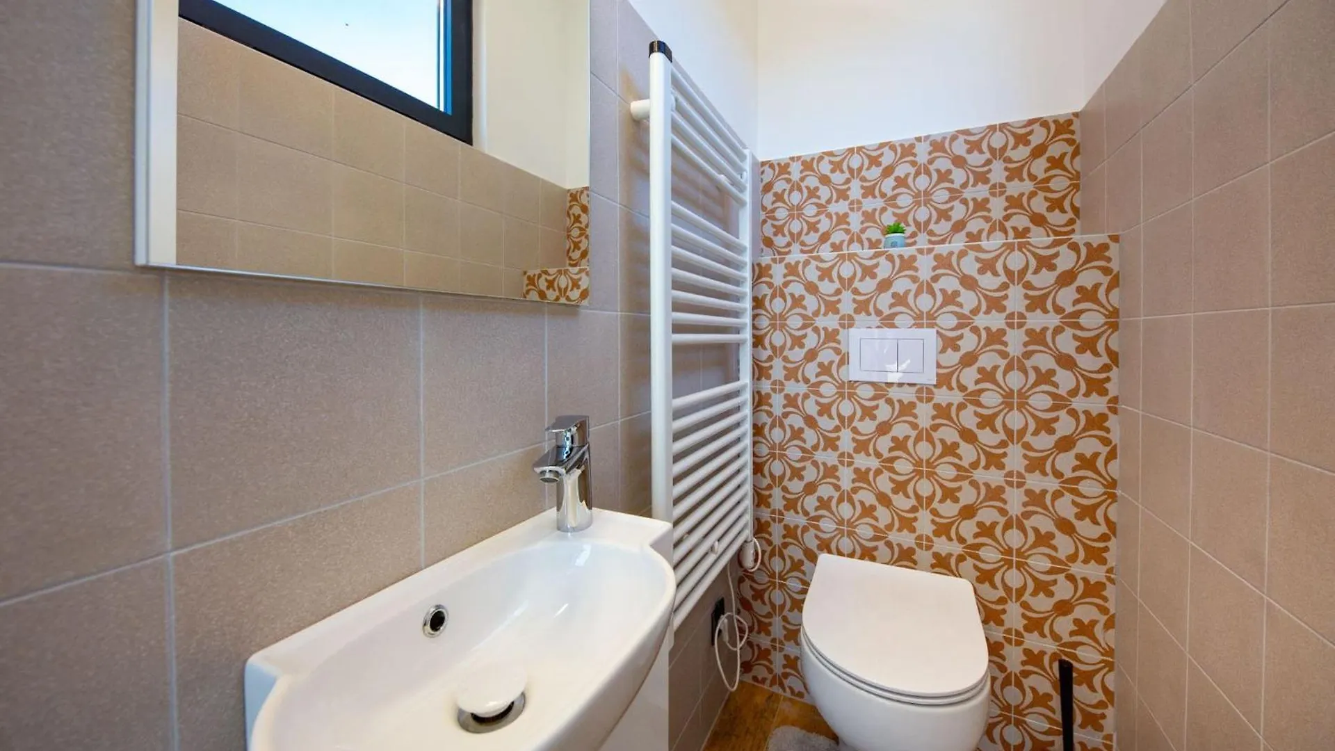 Luxury Villa Mar With Infinity Pool In Rab Palit
