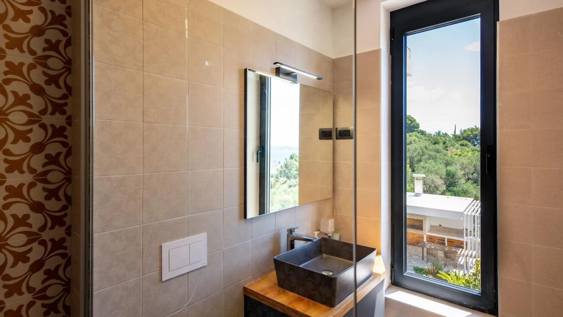 Luxury Villa Mar With Infinity Pool In Rab Palit 0*,