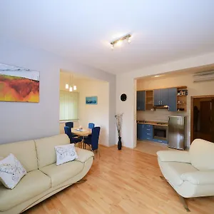 Apartman Cule Palit